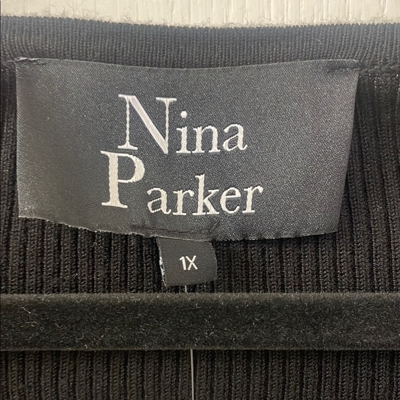 Nina Parker Black Fitted Long Sleeve Blouse - Picture 2 of 5